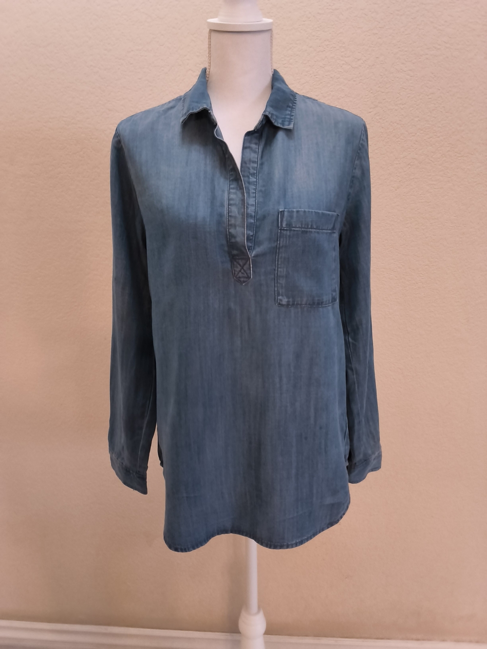 cloth & stone Washed Blue Long-Sleeve Denim-Style Tunic